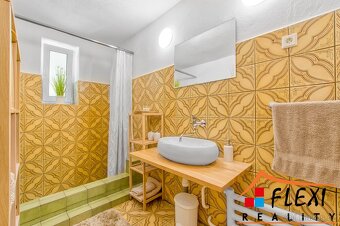 Prodej vily (241 m²) s výjimečným pozemkem (3528 m²),  Čelad - 15