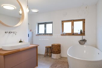 Nadstandardní dům na nejlepším místě v Horní Rokytnici - 15