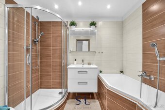 Prodej řadového domu 3+1, 82 m2, s terasou, zahradou a krásn - 15