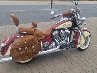 Indian Chief Vintage 2017 Indian Motorcycle Red Ivory Cream - 15