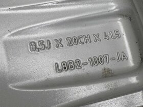 ORIG.LAND ROVER DEFENDER R20 255/60/20. AT 4kusy - 15