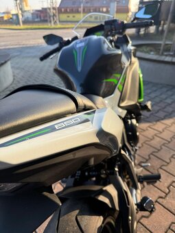 Kawasaki Ninja 650 r.v 2022, naj jen 3236 km Jak nová - 15