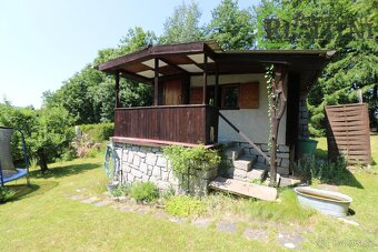 Prodej chaty se zahradou v nádherné lokalitě poblíž Slapské  - 15