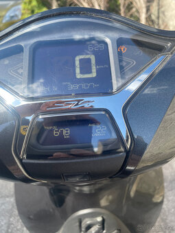 Honda SH125, rok 2021, původ ČR, 2. majitel - 15