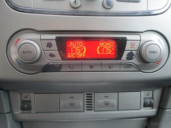 Ford Focus 1.6i DIGI AC - 15