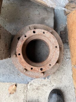 Díly na traktor - 15