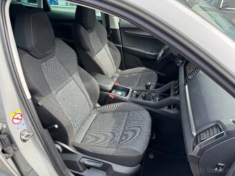 Škoda Karoq 2.0 TDI 110kW Man. Tažné Kamera Navi Keyless LED - 15