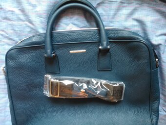 Vlněný kabát Ermenegildo Zegna, kožená brašna Zegna - 15