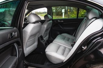 Škoda Superb Edition 100 2.5 TDI 120 kW AUT. | Velký servis - 15