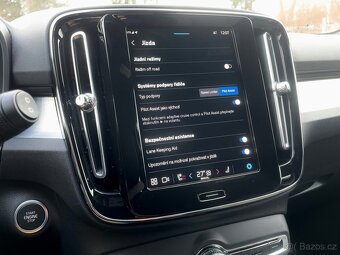 Volvo XC40 2.0 B3, CZ, záruka do 8/2027 - 15