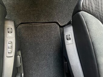 CITROËN C8 / PEUGEOT 807 2.0HDi Exlusive, 121tis.km, 7míst - 15