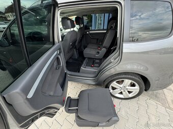 Volkswagen Touran 2.0 TDI CUP DSG - 15