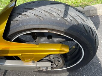 Honda CB600F Hornet - 15