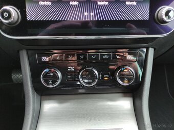Škoda Superb III DSG STYLE MATRIX NAVI SENZORY TAŽNÉ - 15