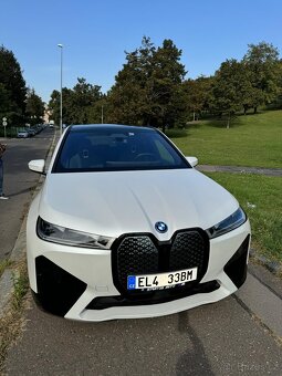 BMWi iX xDrive50, 385kW - 15
