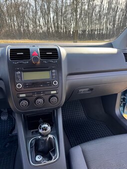 Volkswagen Golf V - 15