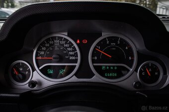 Jeep Wrangler 2.8 CRD Unlimited, 1.majiteľ, SK-auto, nelak - 15