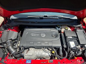 Opel Astra 2.0 CDTI - 15