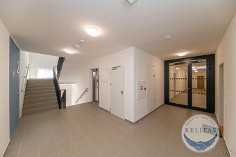 Pronájem bytu 2+kk+L, 58 m², parkovací stání, novostavba, Pr - 15