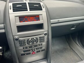 Peugeot 407, SW, 1,8i 85 Kw, pěkný stav Rok výroby: 12/2005 - 15