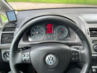 Volkswagen Touran dnes nová STK  2.0 TDI 103kw (bez DPF ) - 15