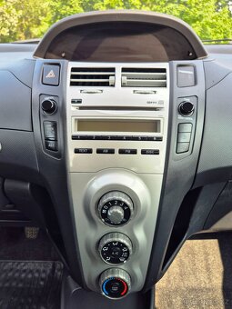 TOYOTA YARIS 1.0i 51KW 155tis.km moc pěkný stav - 15