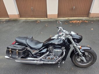 Suzuki M 800 Intruder - 15
