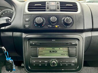 Škoda Fabia 2 1.4i 63 kW Sport Klima,Servis,BezKoroze - 15