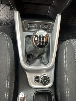 Suzuki Vitara 1.6i 88kW 4x4 serviska - 15