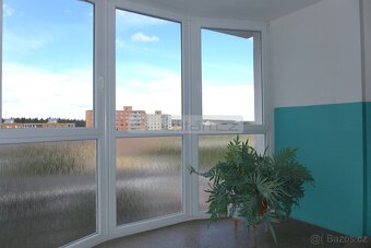 Prodej prostorného bytu 4+1 po rekonstrukci s lodžií v Plzni - 15