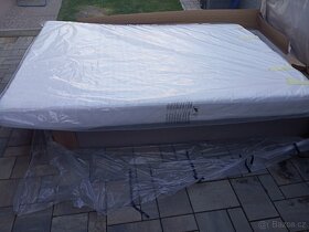 Prodám novou čalouněnou postel REFLEX - 15