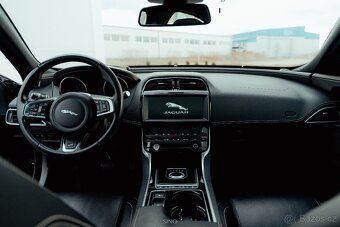Jaguar XE R-sport AWD 4x4 Navi 2.0D 132kw - 15
