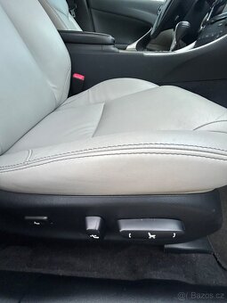 Lexus IS 250i V6 153KW AUTOMAT-KUŽE-KAMERA-PDC-VYHŘEV-2010 - 15