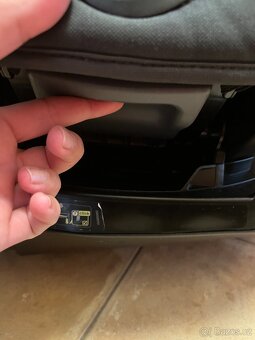 Otočná autosedačka Britax Römer Dualfix i-Size - 15