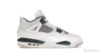 Jordan 4 - 15