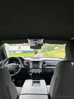 Toyota Tundra 5.7 - 15
