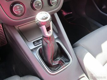 VW GOLF V - 2.0 GTi, 147 KW - 15