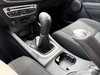 Renault Megane 1.6i 74 kw / 2011 - 15