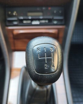 Mercedes Benz 200E (W124) - 15