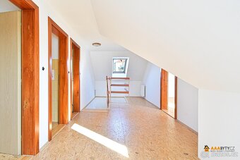 Rodinný dům 5+1 po rekonstrukci - 15
