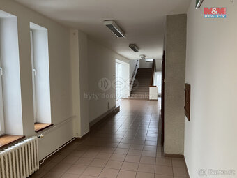 Pronájem kanc. prostoru, 97 m2, Chomutov, ul. Školní - 15