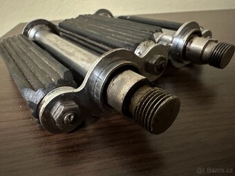 ČZ Zbrojovka pedály ako nové - 15