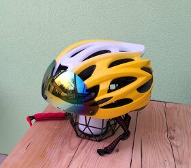 Cyklistická helma - 15