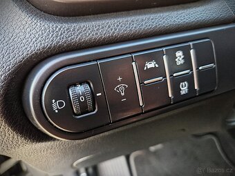 Kia Ceed JEN 43.000 km KAMERA VYHŘÍ VOLNAT SEDADLA - 15