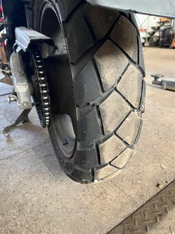 Suzuki WVB1 V-STROM 650 - 15