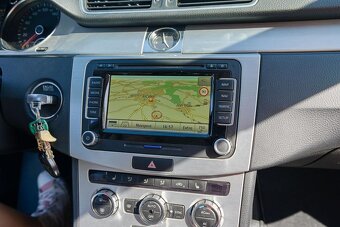 PRODÁM VW PASSAT Variant Highline 2,0 TDI - SUPER STAV - 15