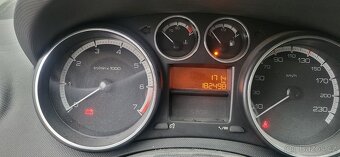 Škoda Octavie kombi 1.9 tdi 81kw r.v.98 klima,tazný - 15