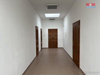 Pronájem kanc. prostoru, 130 m2, Chomutov, ul. Školní - 15