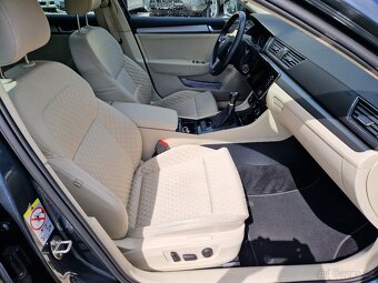 Škoda Superb 3,2.0TDi,140KW,STYLE,MANUÁL1.MAJ.ČR,R.V.10/2017 - 15
