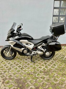 Honda vfr 800 crossrunner - 15